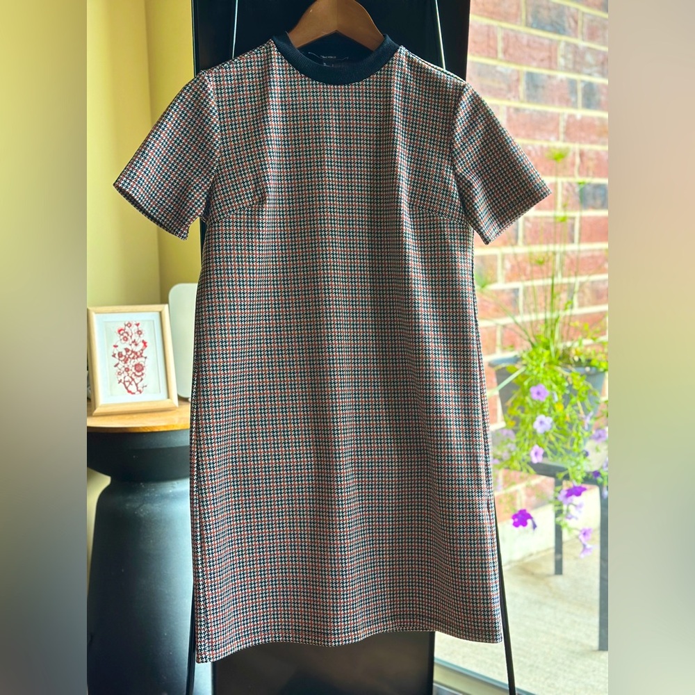 Forever 21 Dress Crew Neck Short Sleeve